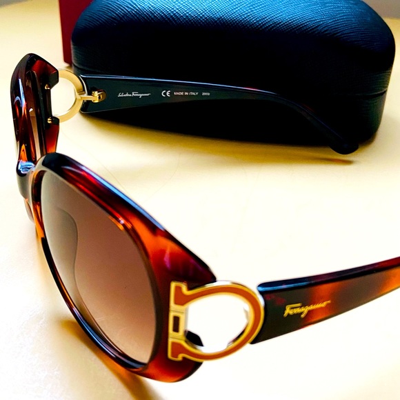 Salvatore Ferragamo Accessories - Salvatore Ferragamo Sunglasses NWT
